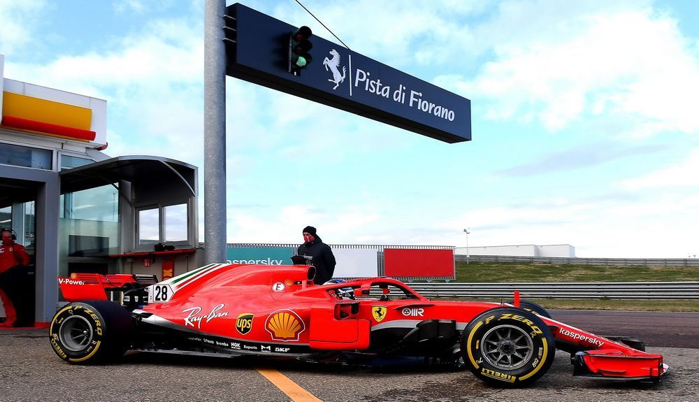 Giuliano Alesi saliendo a la pista en Fiorano Giuliano Alesi saliendo a la pista en Fiorano