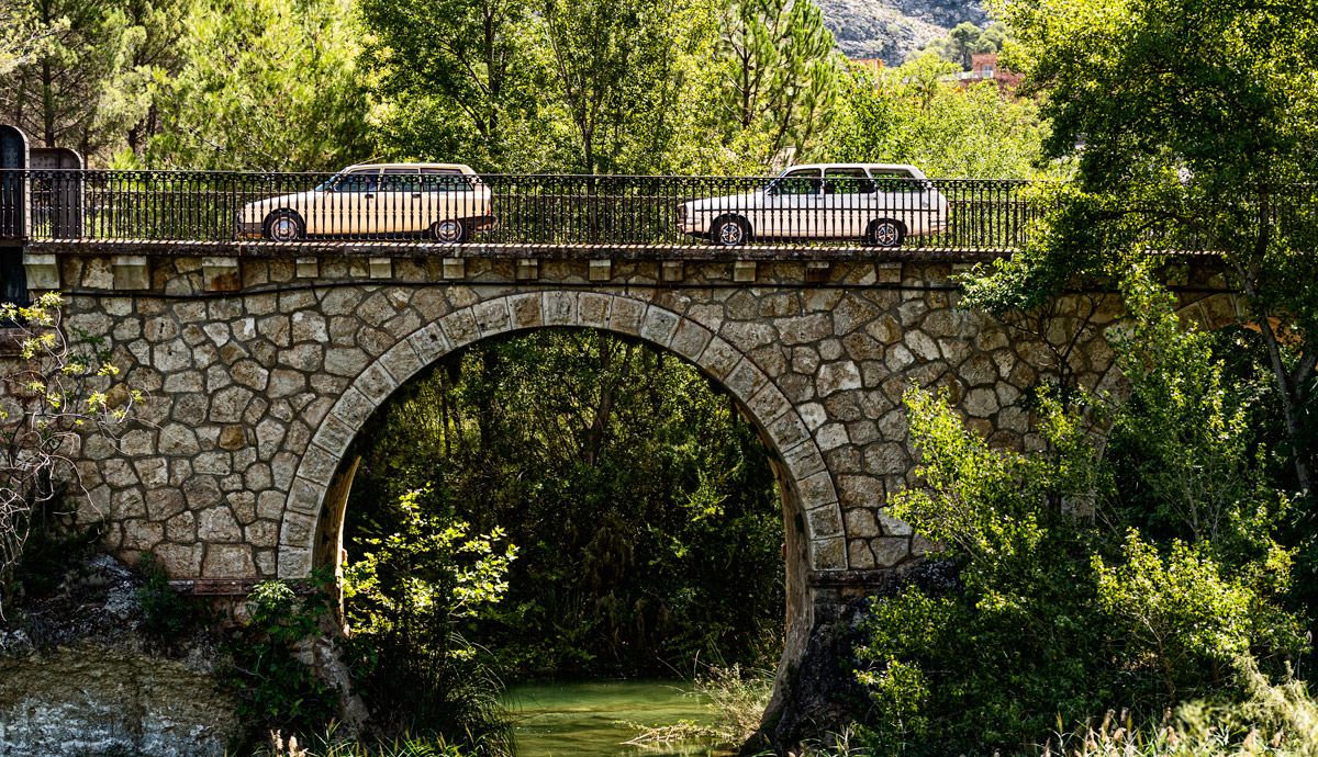 Cara a cara clásico: Citroën GSA Break y Renault 12 TS.