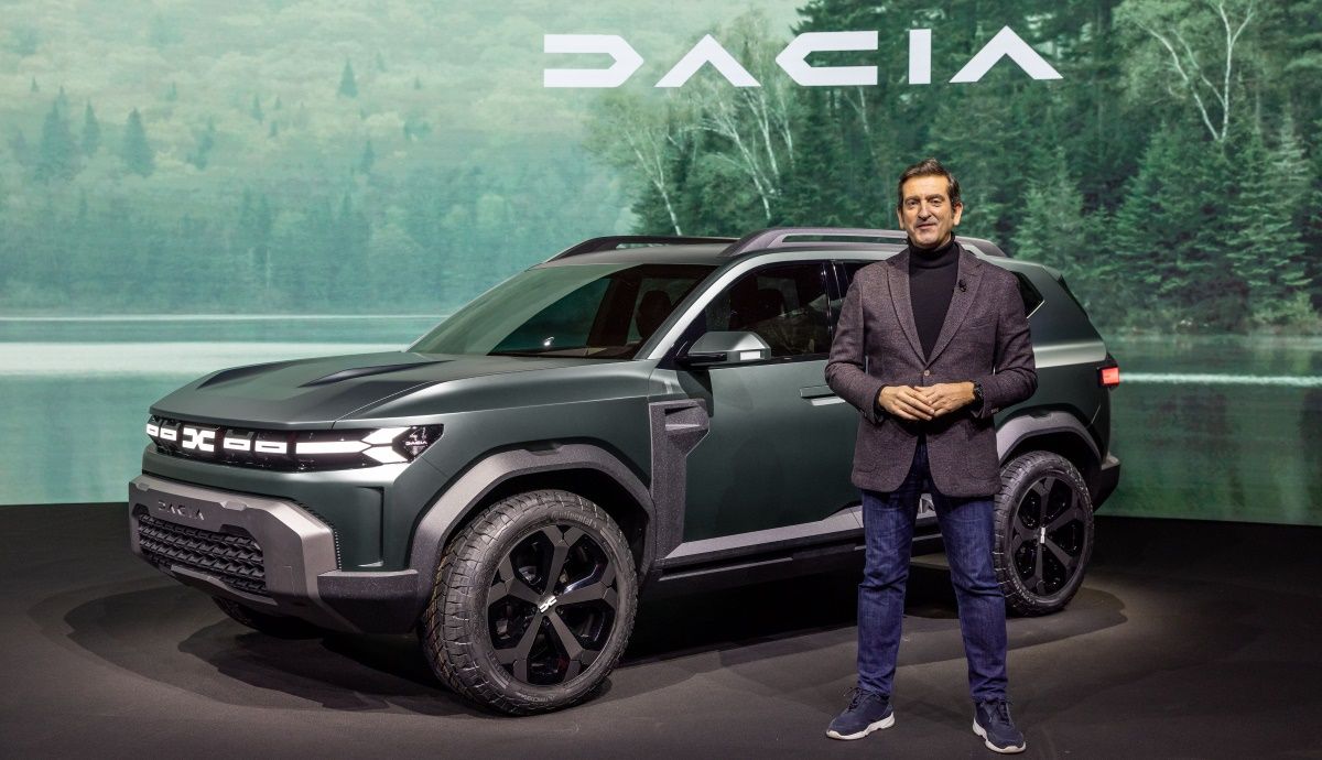 Dacia Bigster Concept y el diseñador Alejandro Mesonero Romanos.