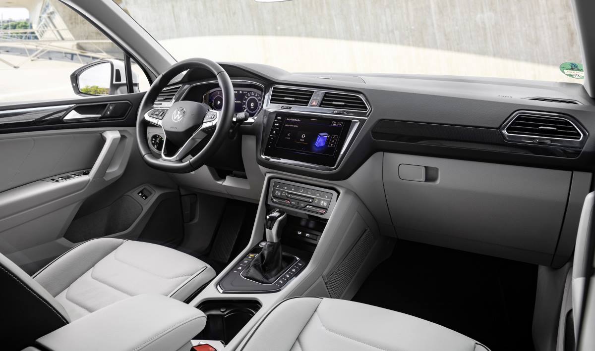 VW Tiguan eHybrid 2021 5