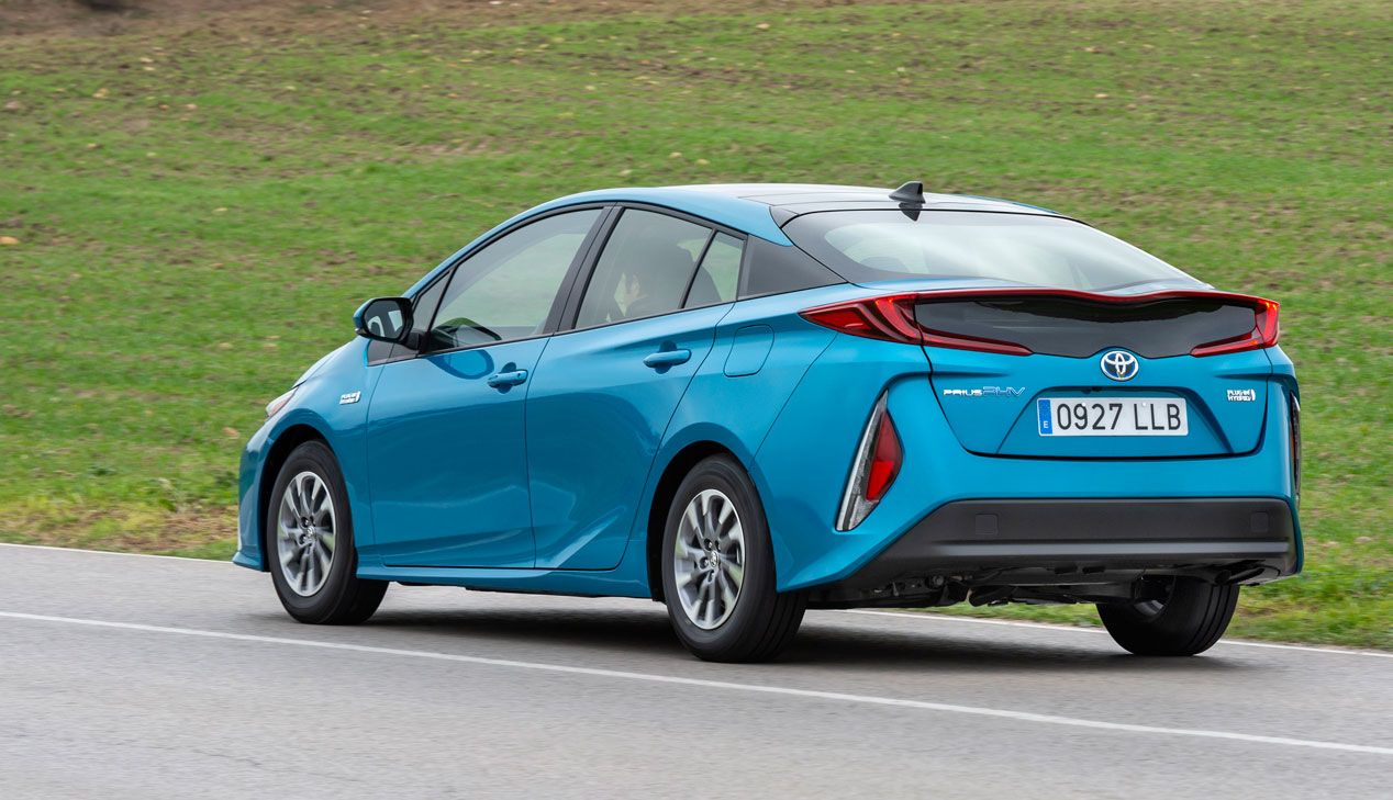 Toyota Prius Plug-In 2021