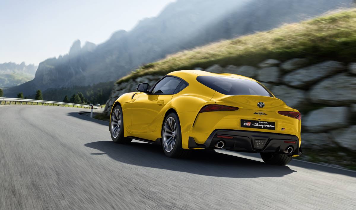 Versiones de equipamiento Pure y Performance en el GR Supra 2021