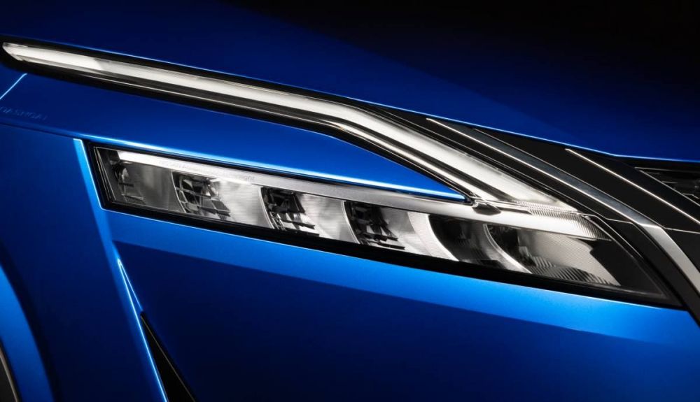 Aspecto del faro delantero del nuevo Nissan Qashqai 2021 Aspecto del faro delantero del nuevo Nissan Qashqai 2021