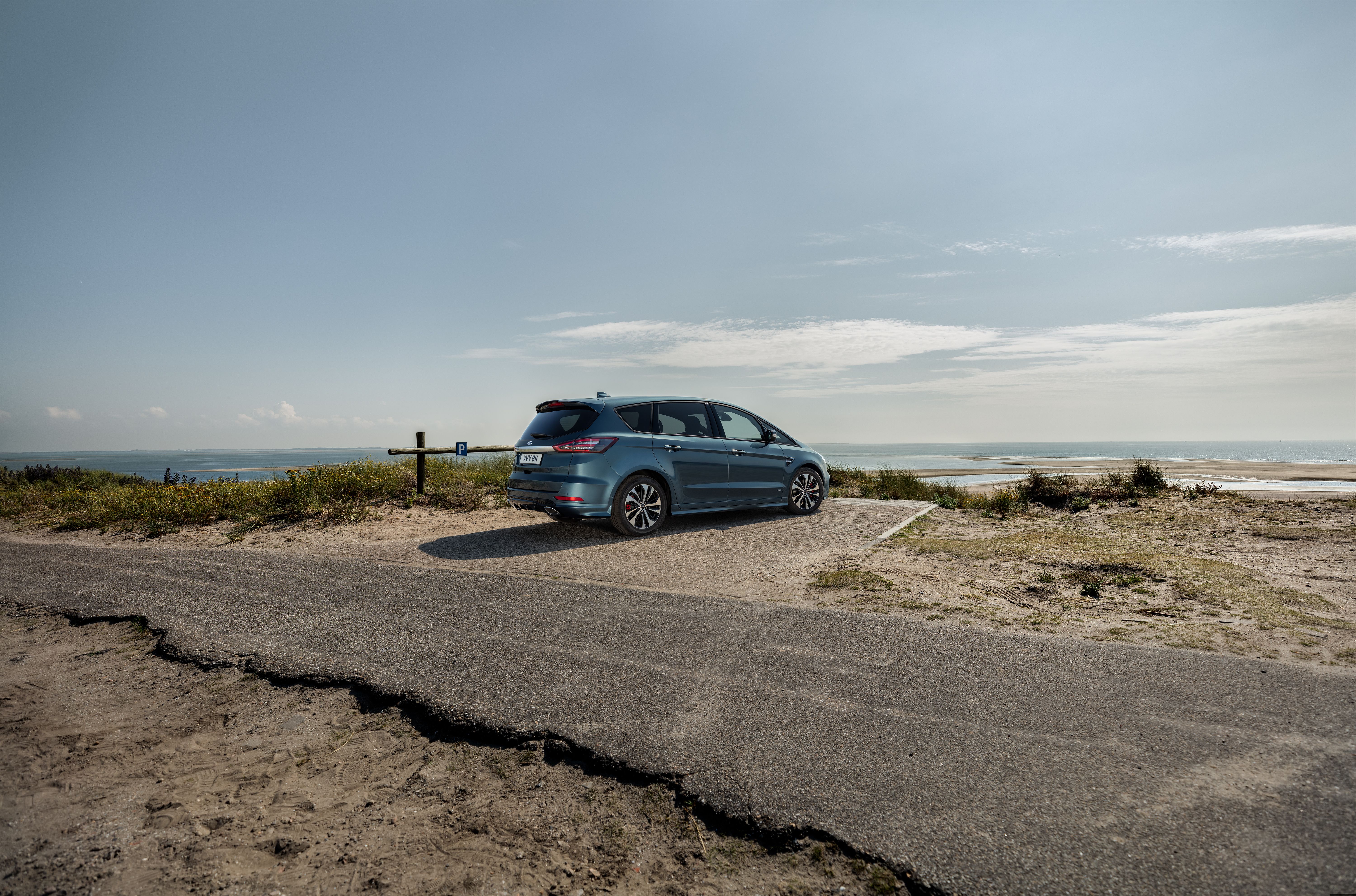 Ford S-Max Hybrid 2021
