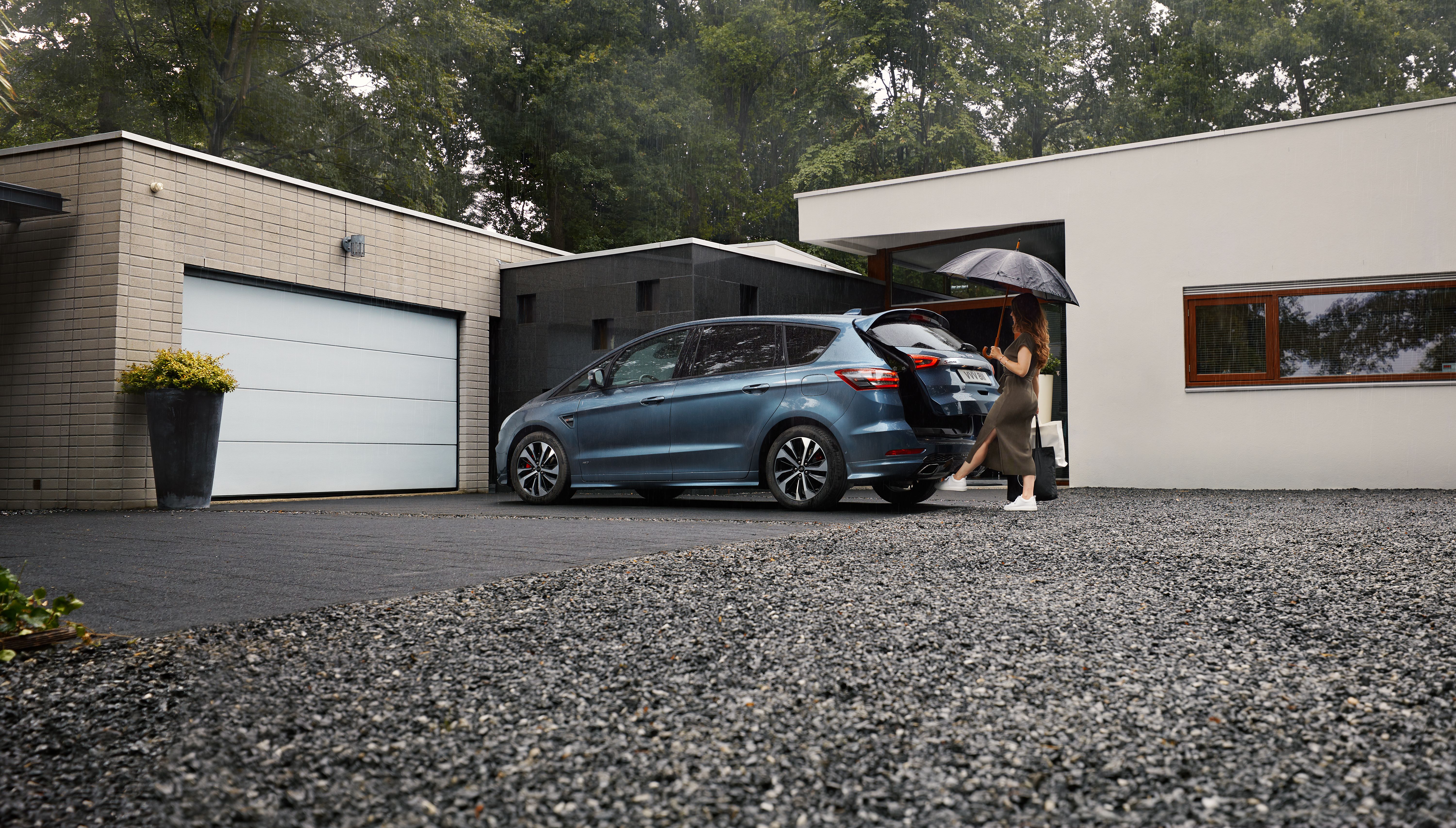 Ford S-Max Hybrid 2021