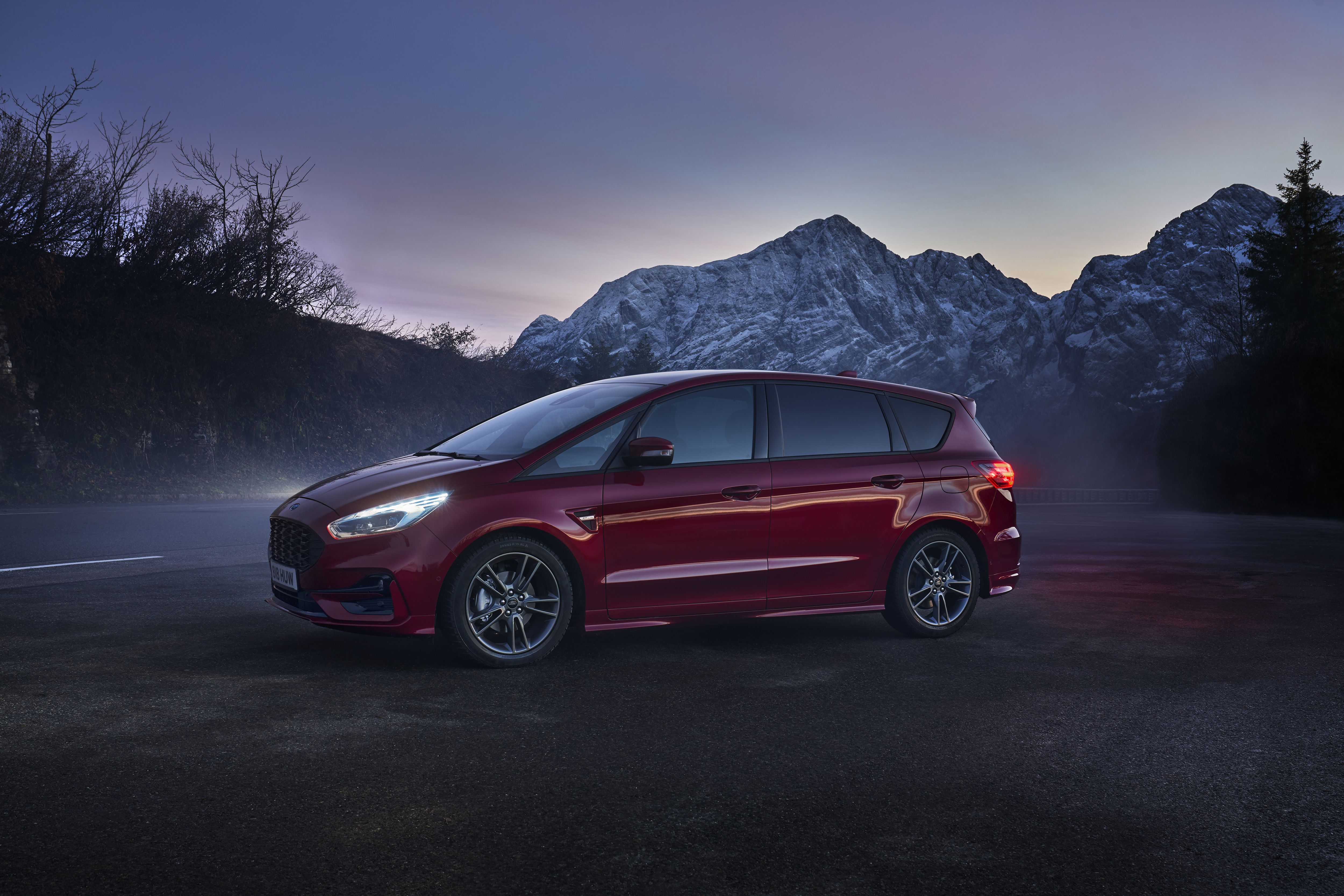 Ford S-Max Hybrid 2021