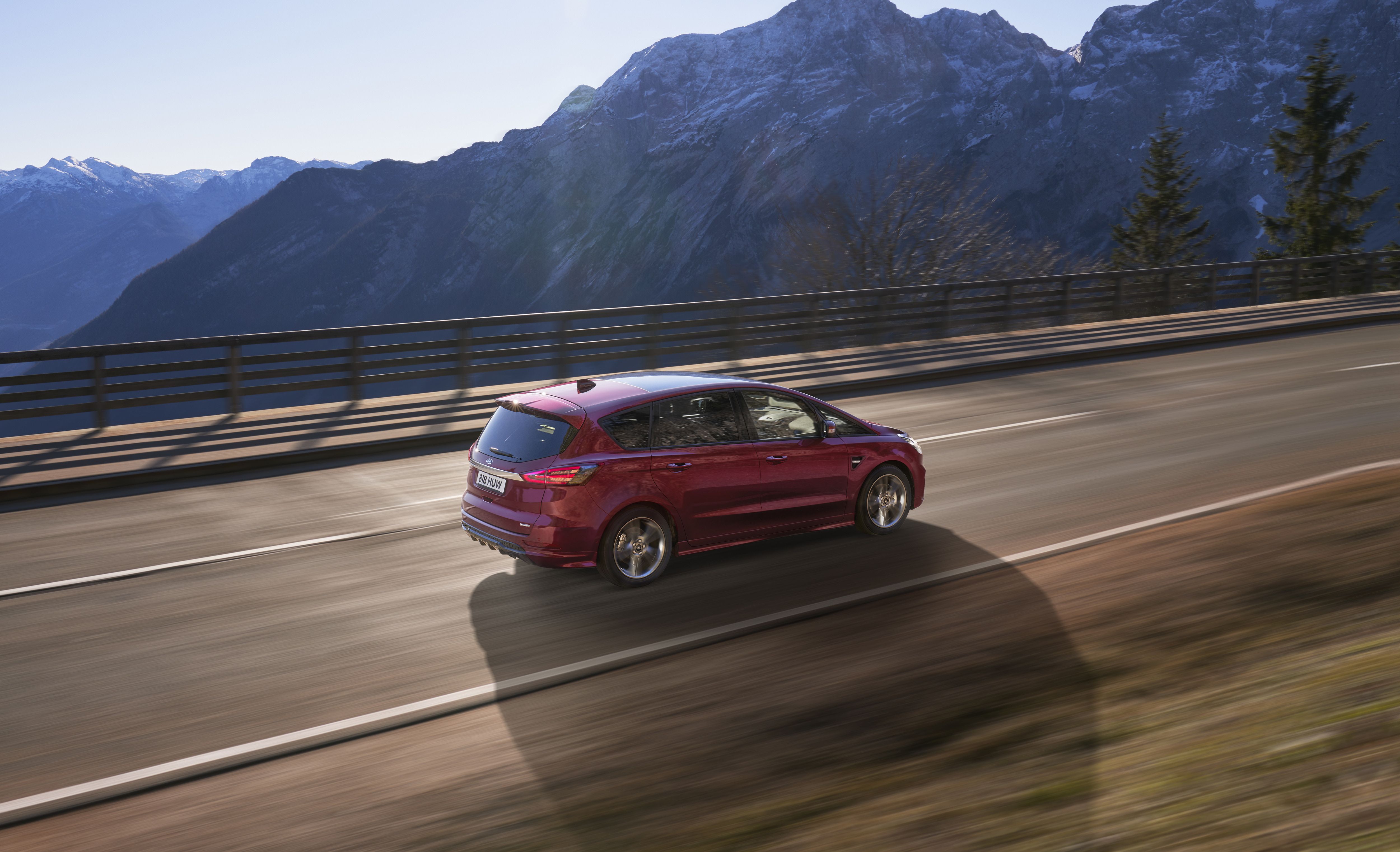 Ford S-Max Hybrid 2021