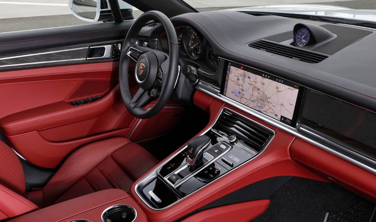El Porsche Cayenne 2022 podría heredar el interior del Panamera 2020