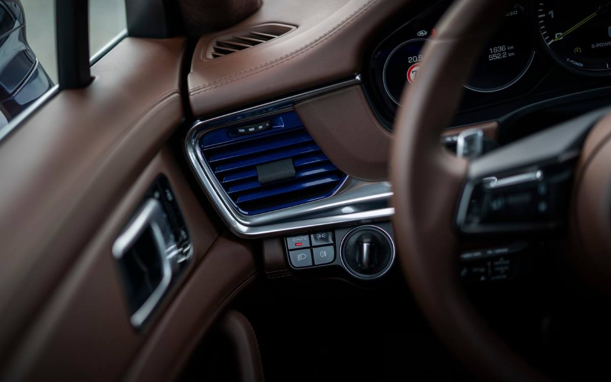 Varios detalles en el interior del Panamera 2020