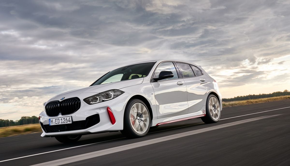 BMW 128ti 2021: llega a España el anti VW Golf GTI... ¡y lo probamos!