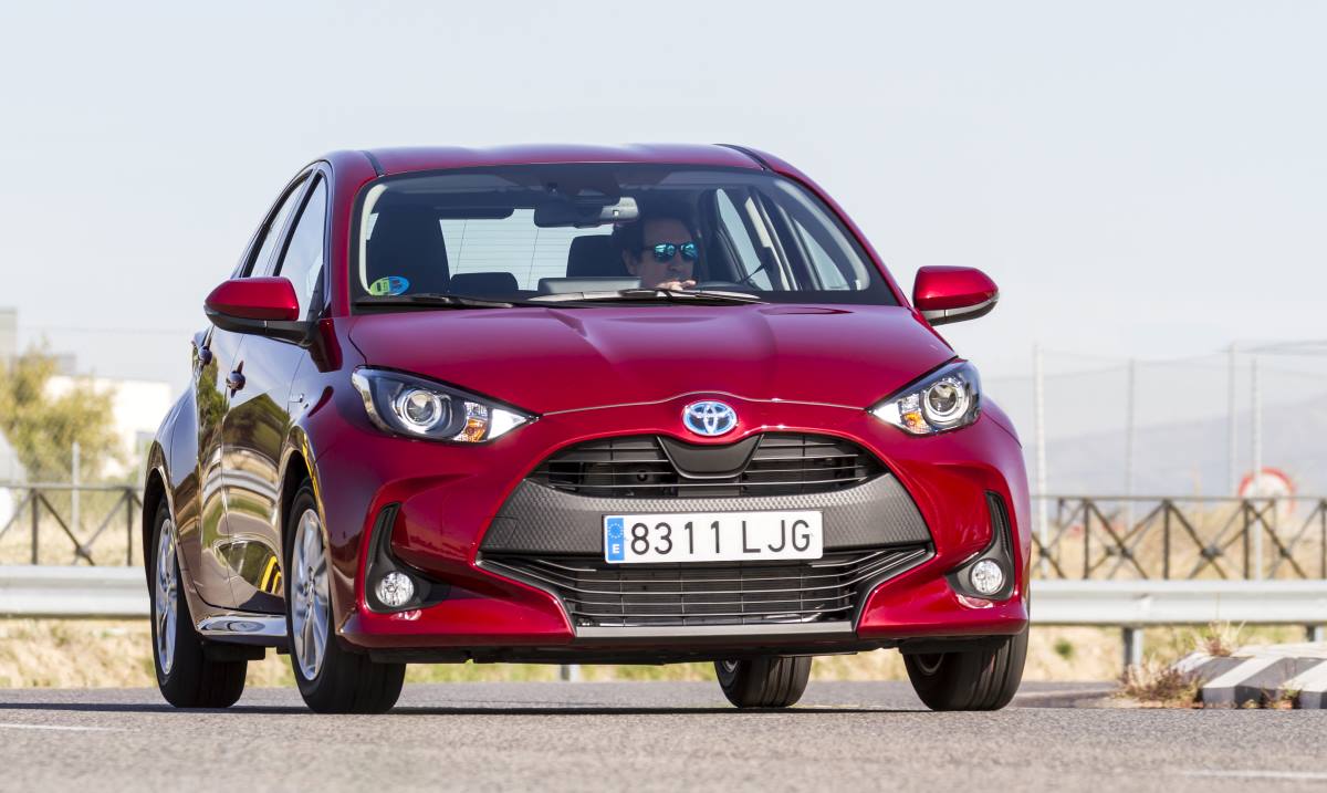 Toyota Yaris Hybrid 3
