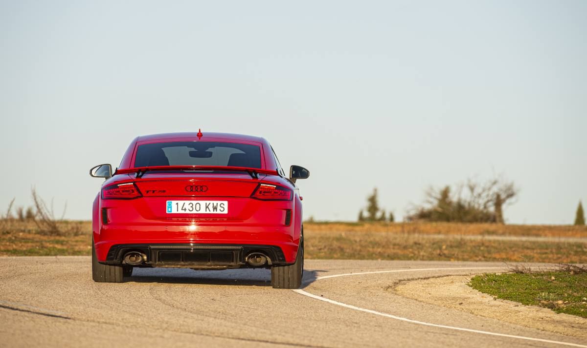037 Audi TT RS
