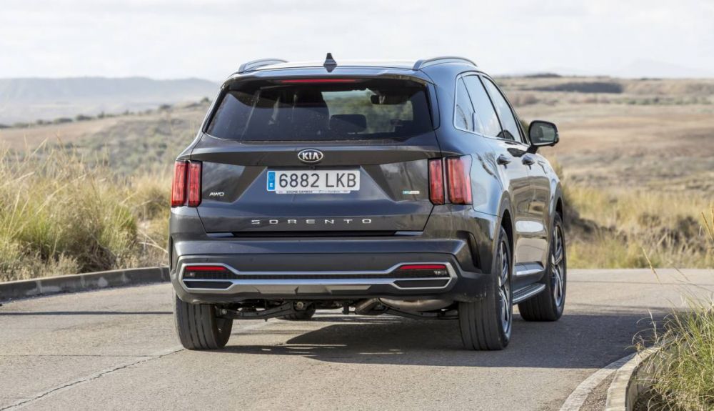 Kia Sorento 1.6 T GDI HEV 8 Kia Sorento 1.6 T GDI HEV 8