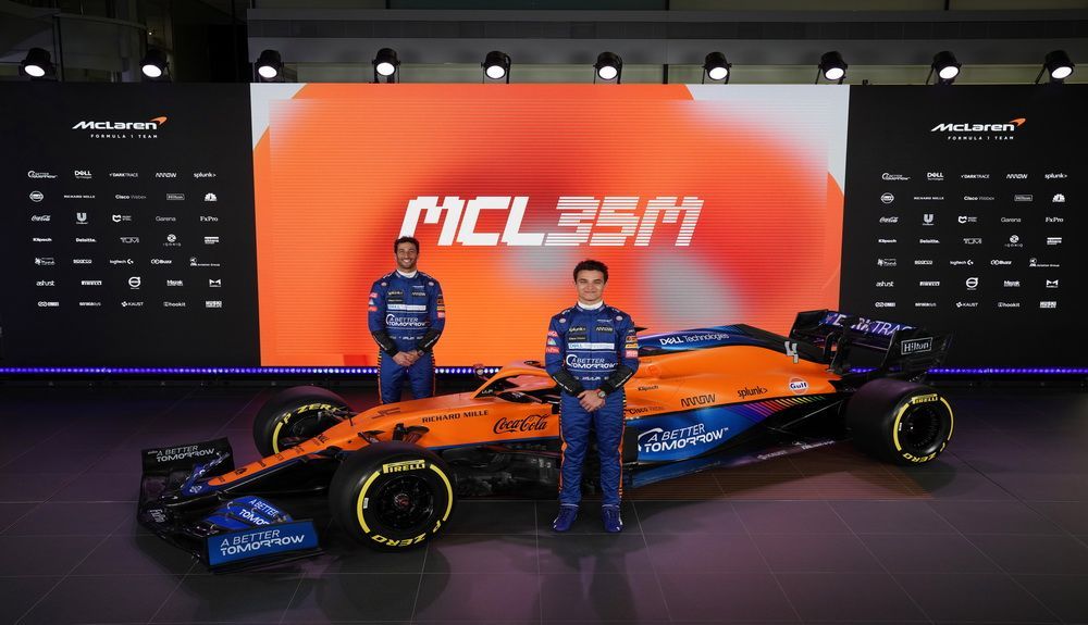El McLaren MCL35M junto a Ricciardo y Norris El McLaren MCL35M junto a Ricciardo y Norris