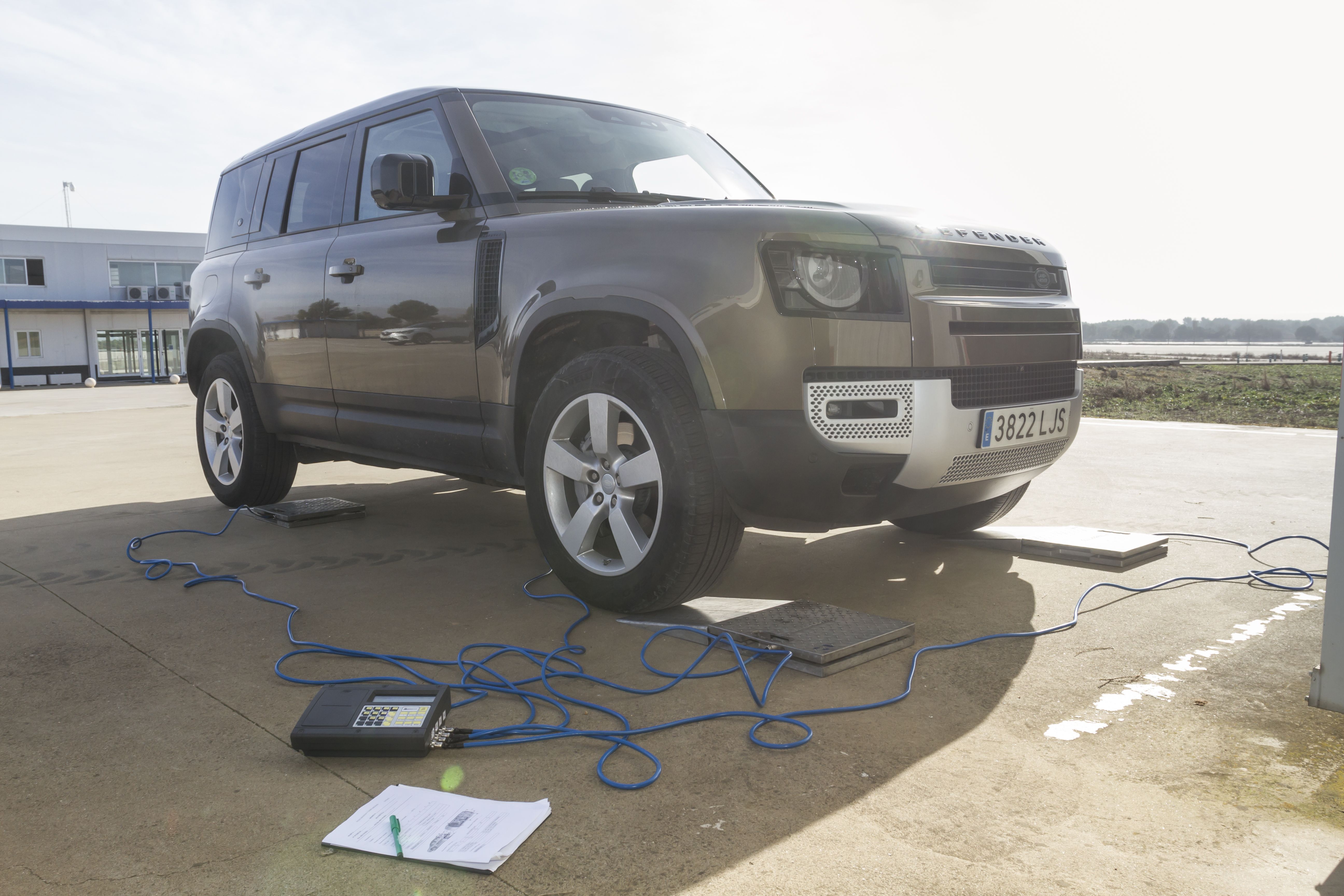 Land Rover Defender. Finalista a Coche del Año en Europa 2021 