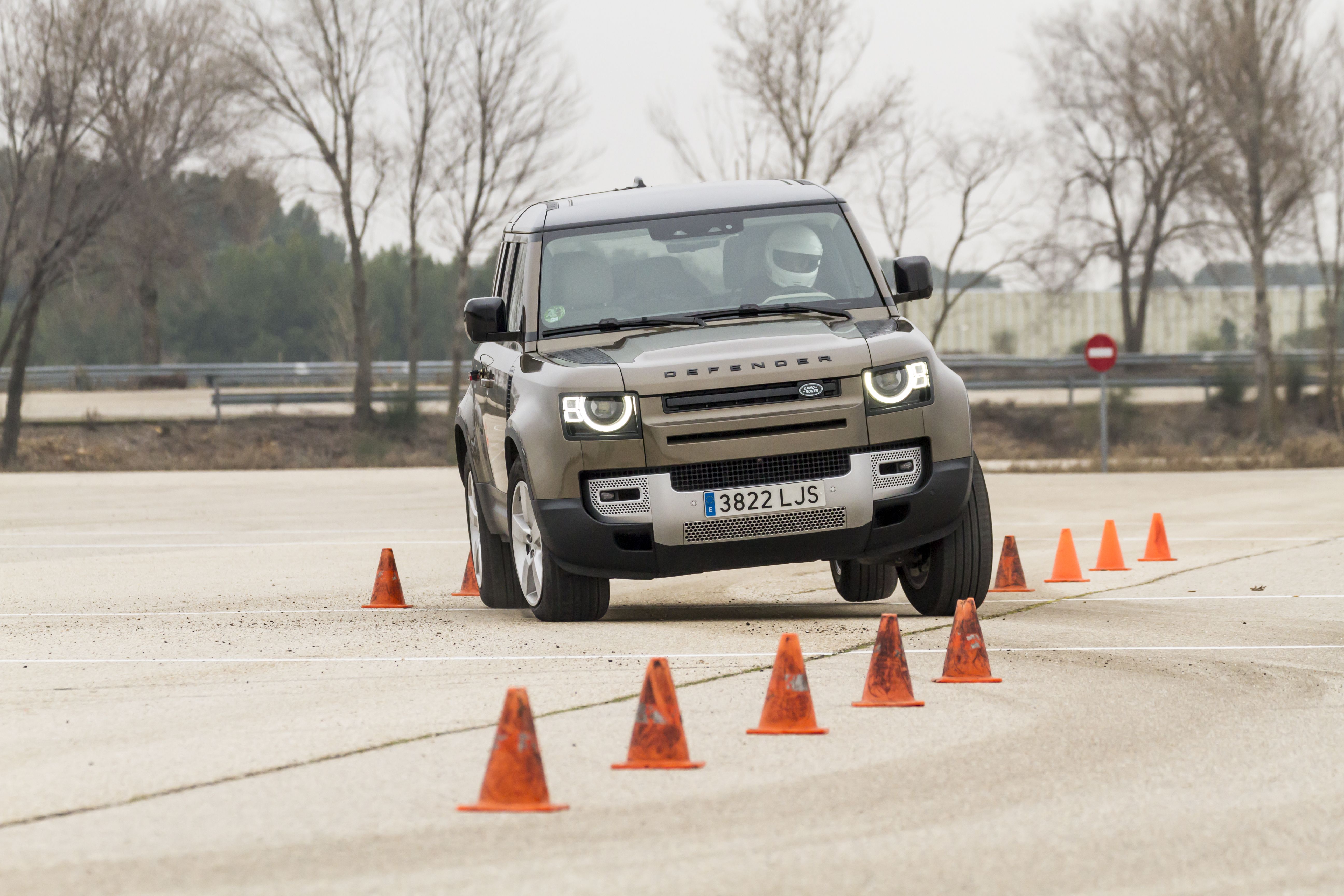 Land Rover Defender. Finalista a Coche del Año en Europa 2021 
