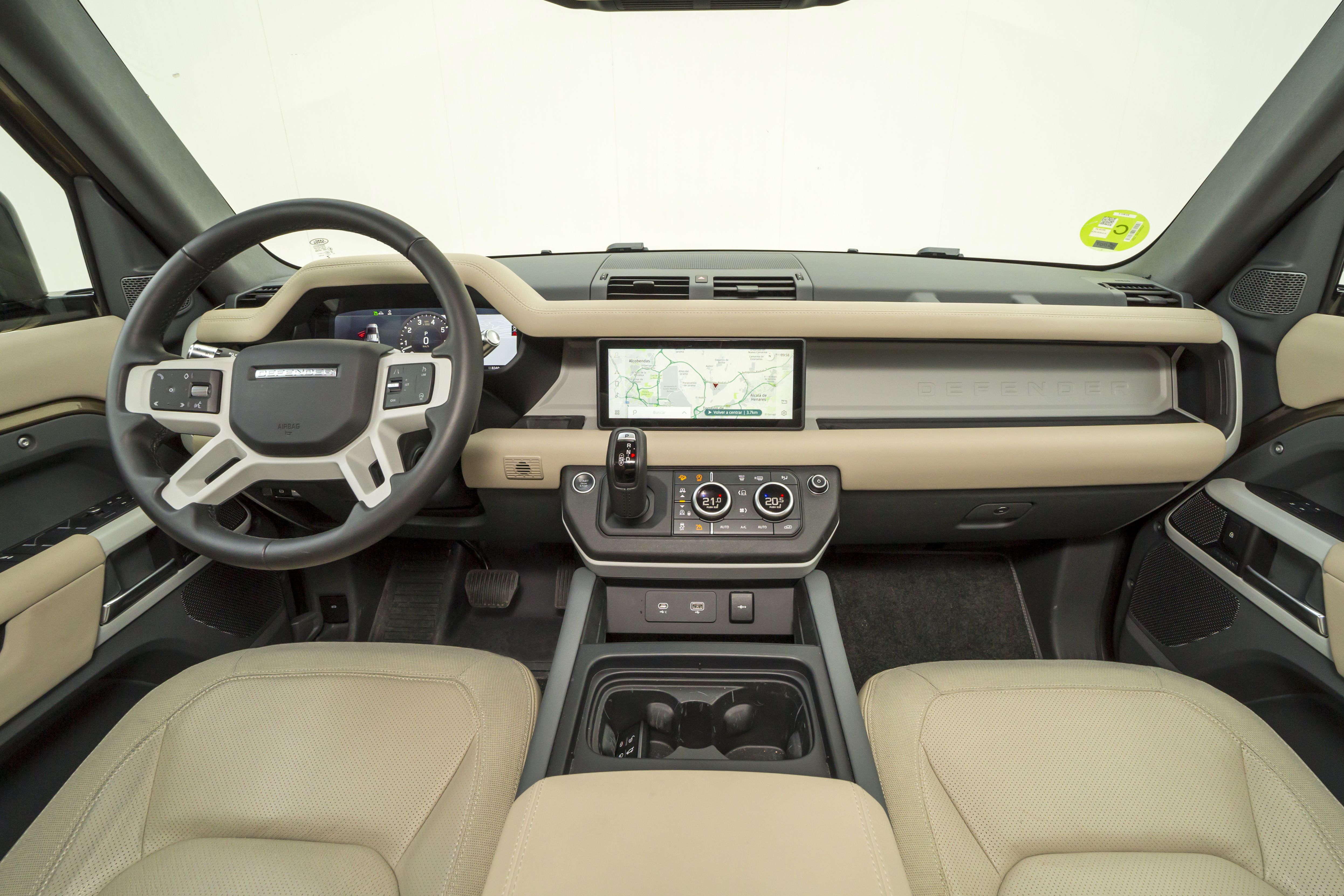 Land Rover Defender. Finalista a Coche del Año en Europa 2021 