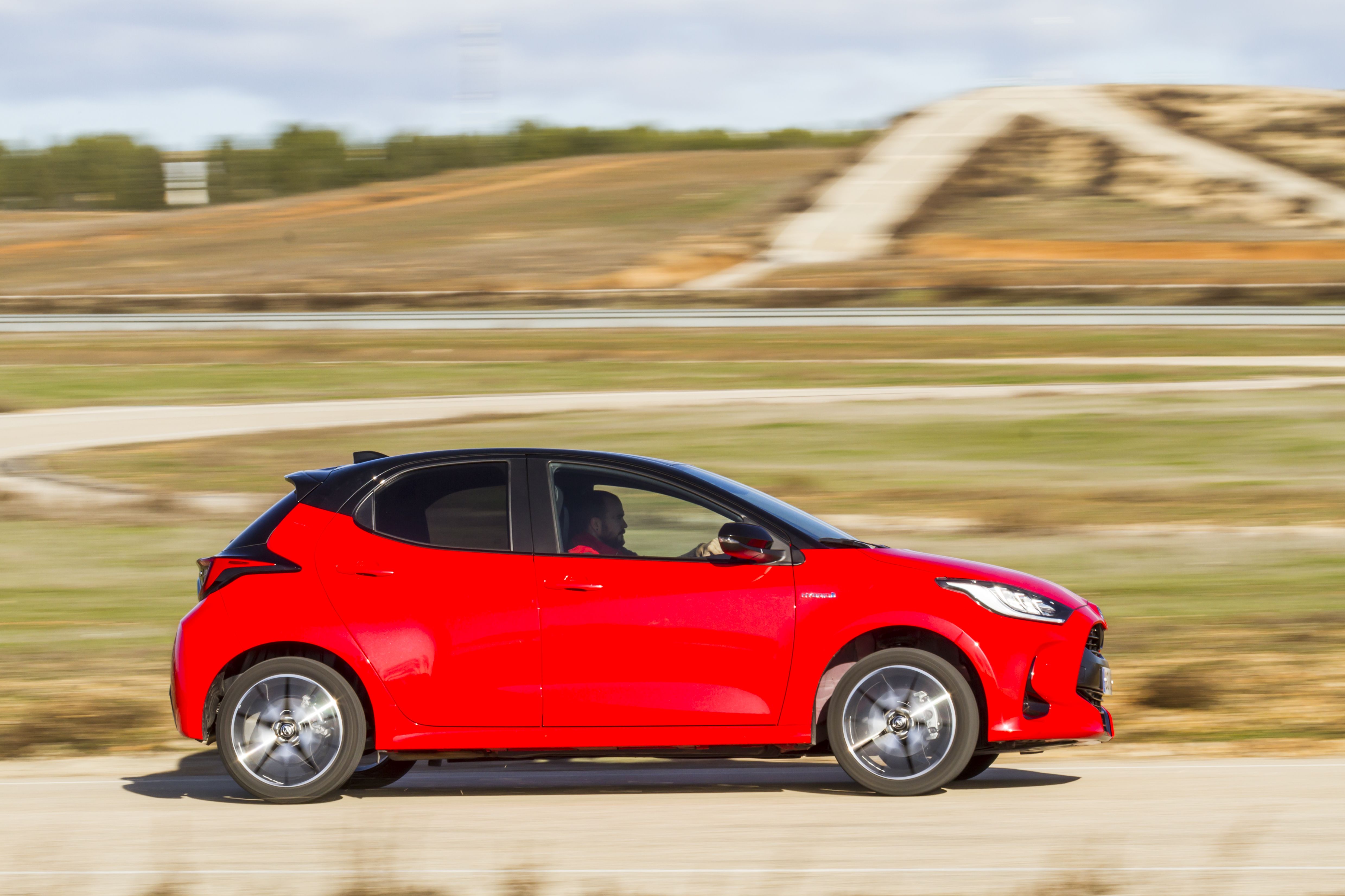 Toyota y su oferta más completa de coches híbridos eléctricos.