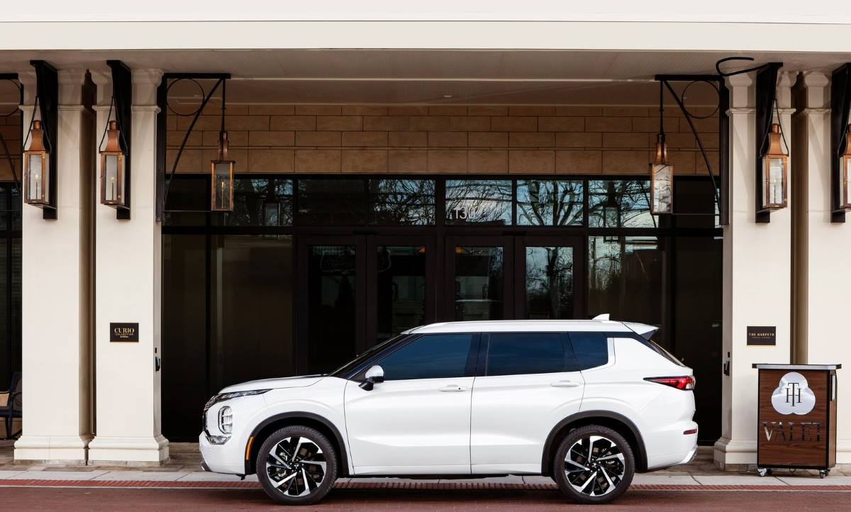 Mitsubishi Outlander 2022 5