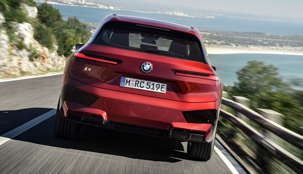 the first bmw ix 3 1 1000x575