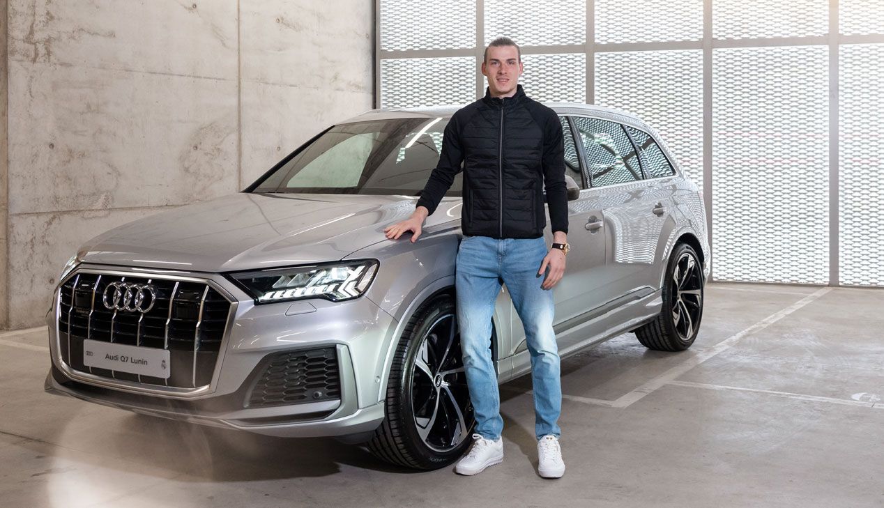 Lunin con su Audi Q7