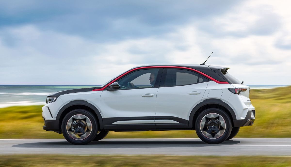 Opel Mokka 2021, el nuevo SUV urbano de la marca, a la venta a partir de marzo. 