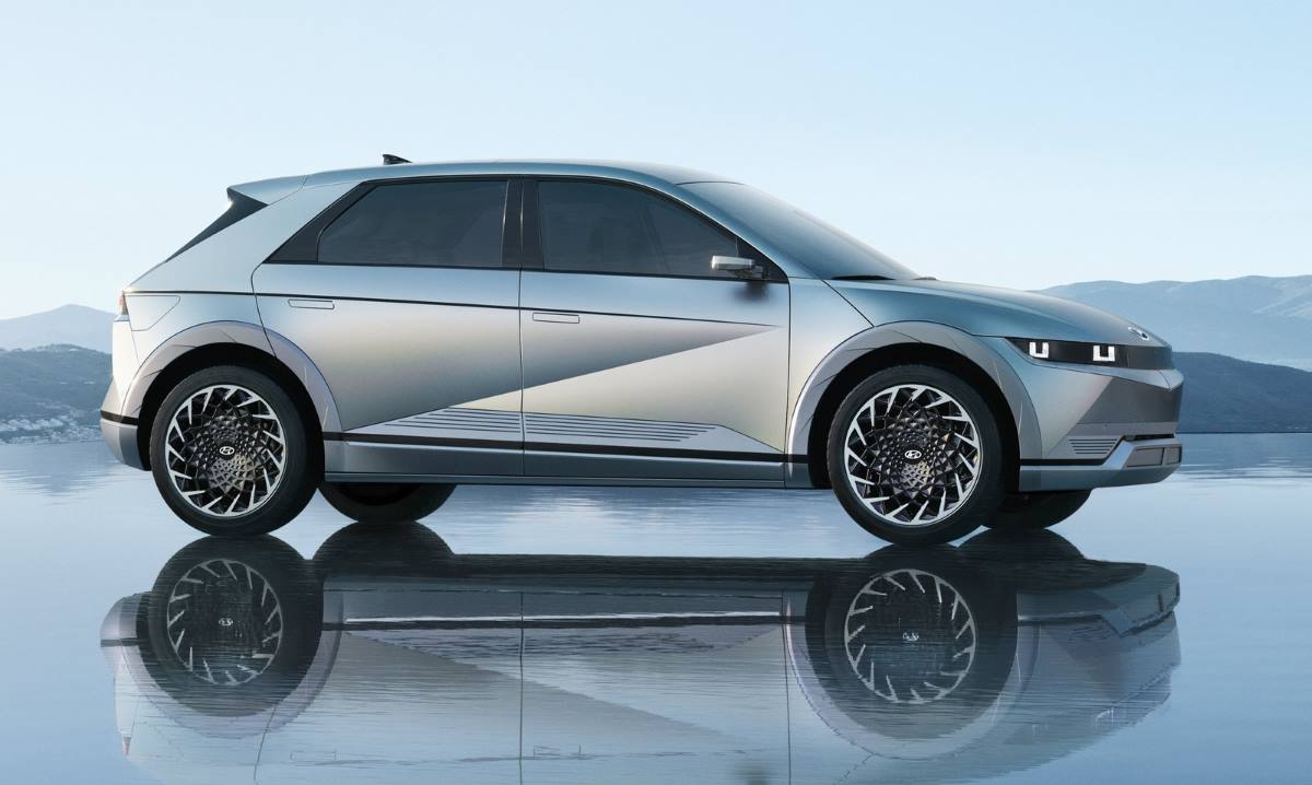 Hyundai Ioniq 2021 3