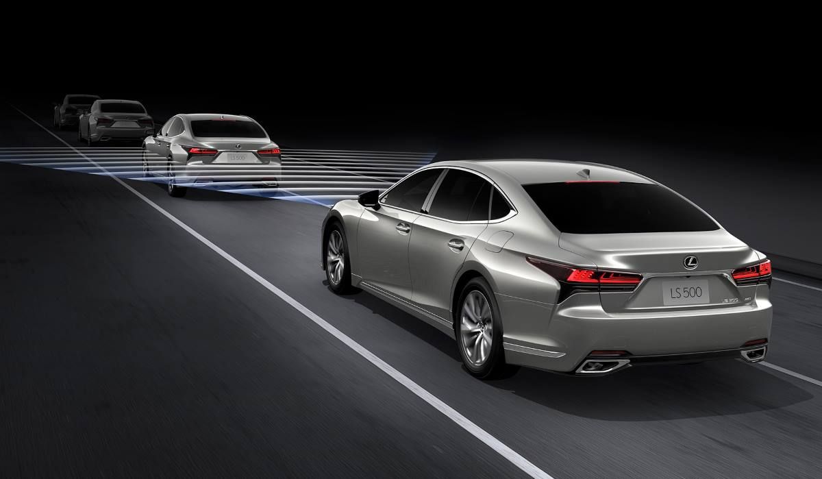Lexus LS 500h 2021 4