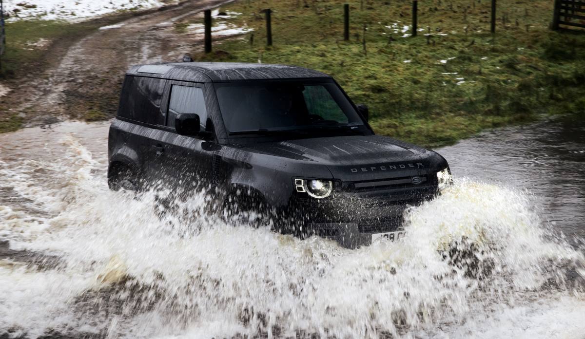 Land Rover Defender 2021 6