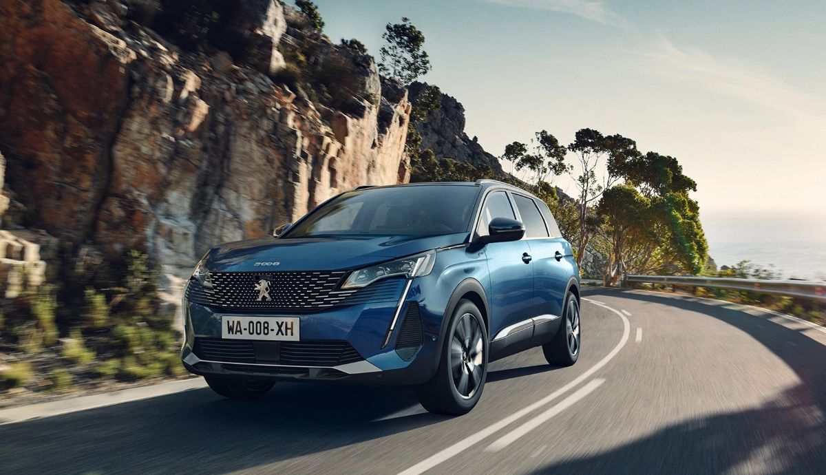 Peugeot 3008 y 5008 2021: fotos, datos y vídeo de la renovación de los SUV.