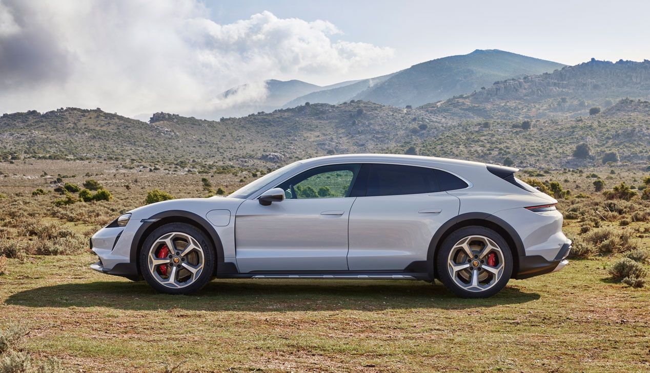 Porsche Taycan Cross Turismo