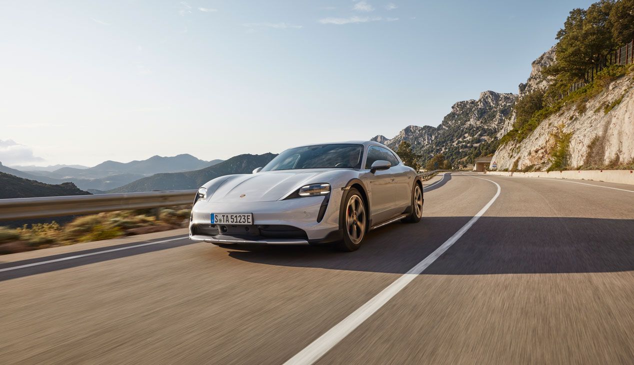 Porsche Taycan Cross Turismo
