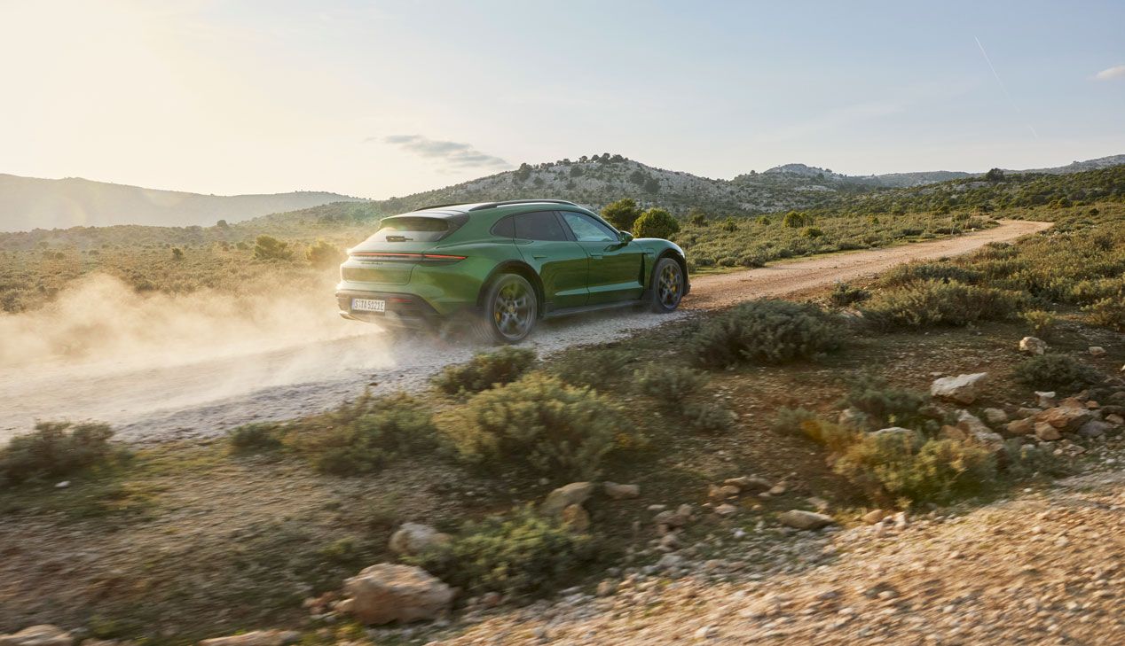Porsche Taycan Cross Turismo