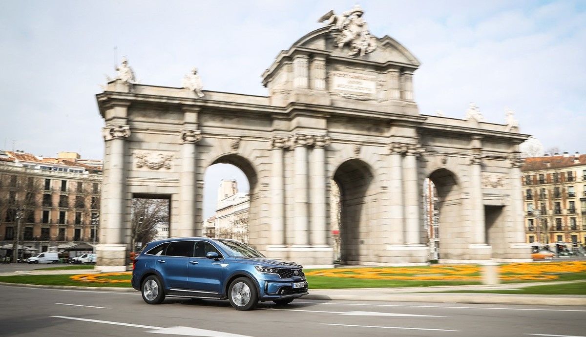 Probamos el nuevo Kia Sorento híbrido enchufable, un SUV 4x4 de 7 asientos y etiqueta 0