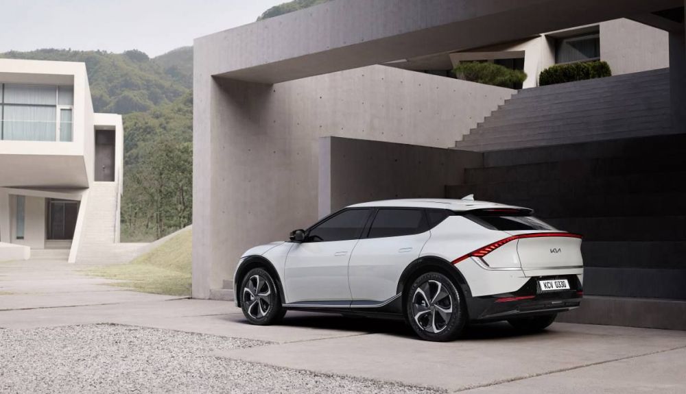 Imagen lateral y posterior del Kia EV6 Imagen lateral y posterior del Kia EV6