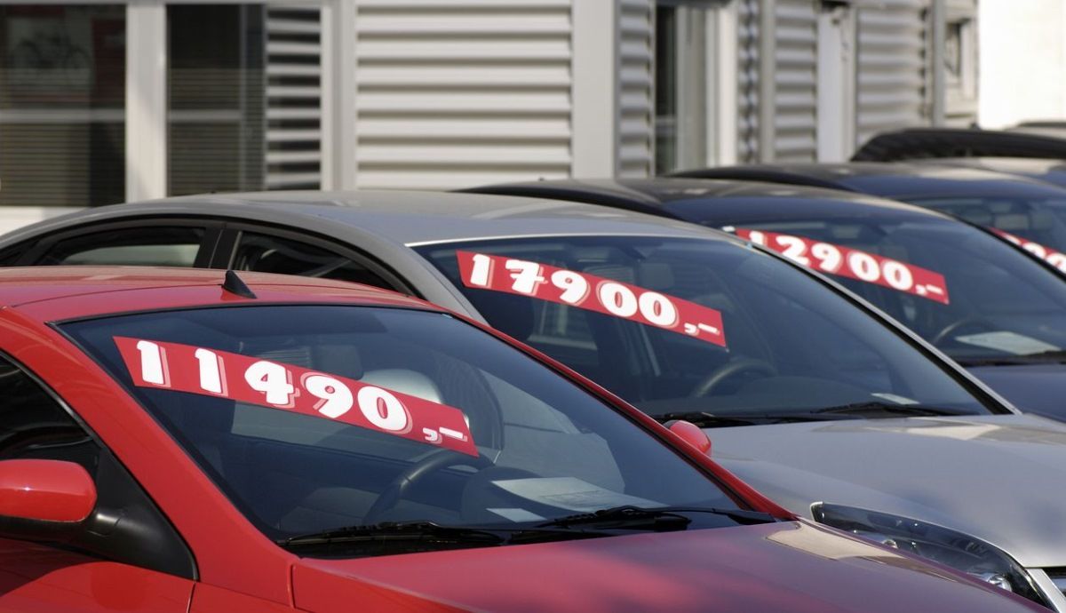 Qué coches de segunda mano compramos en España y a qué precio: más baratos que nunca. Fotos: iStock.