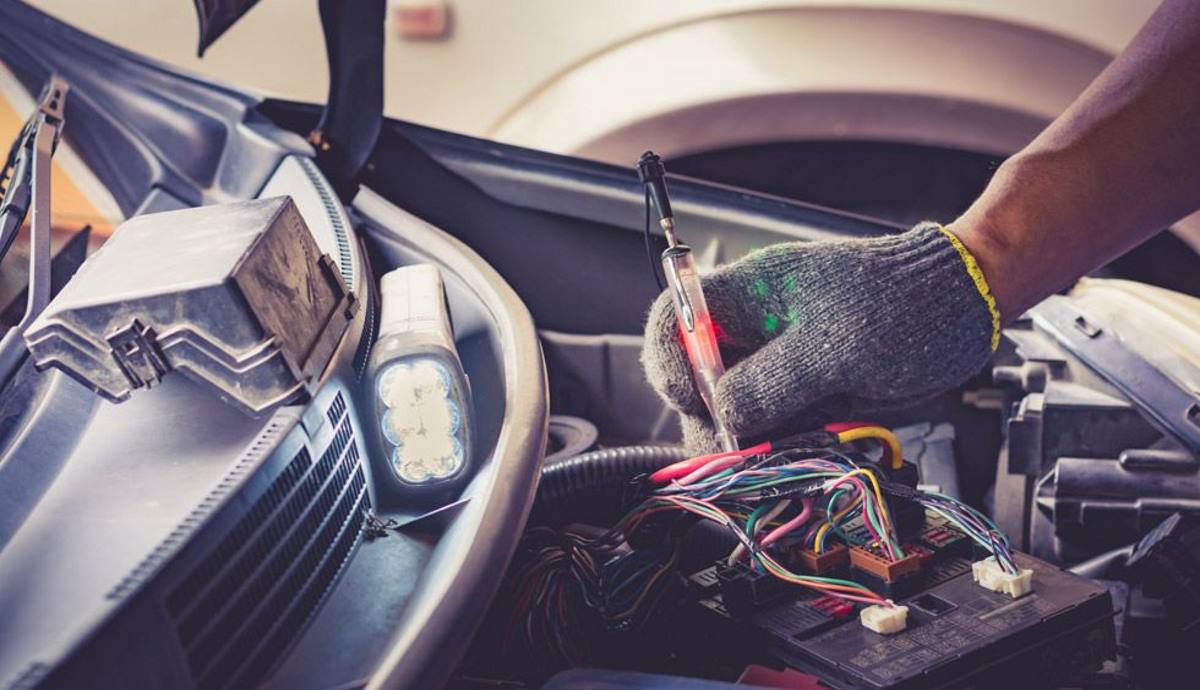 Así puedes transformar tu viejo coche diésel o gasolina en uno eléctrico