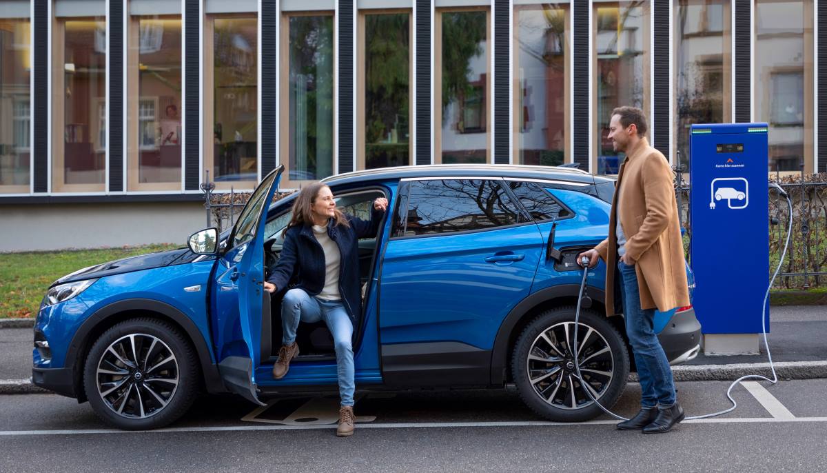 El renovado Opel Grandland 2021 contará con al menos dos versiones híbridas enchufables
