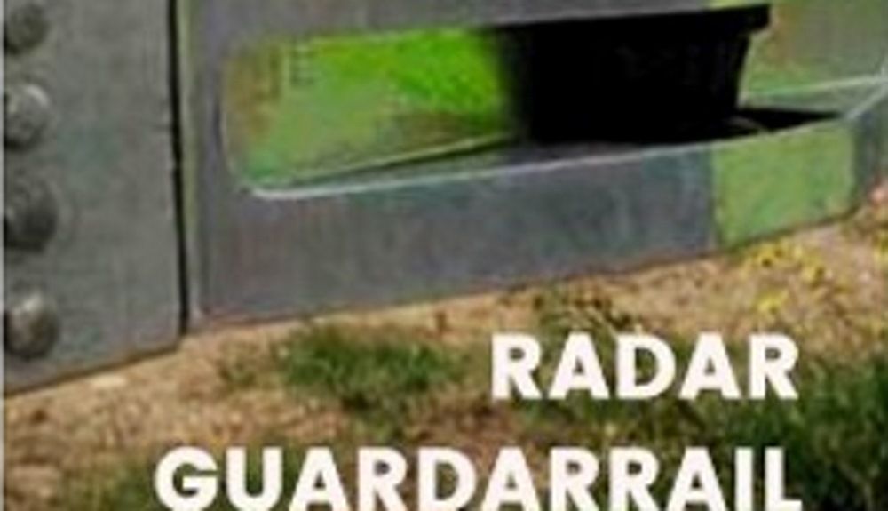 Este radar en guardarraíl es falso Este radar en guardarraíl es falso