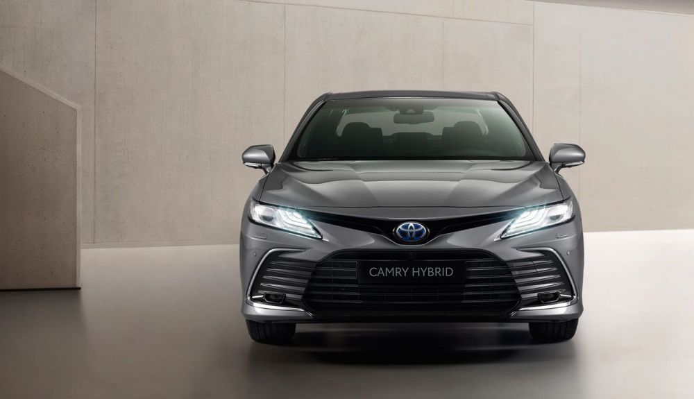 El frontal del Toyota Camry 2021 es uno de los cambios más evidentes del nuevo modelo El frontal del Toyota Camry 2021 es uno de los cambios más evidentes del nuevo modelo