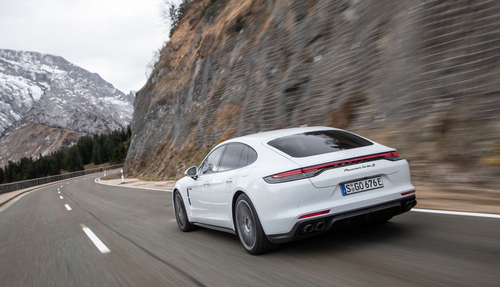 Mejor berlina de lujo: PORSCHE PANAMERA Mejor berlina de lujo: PORSCHE PANAMERA