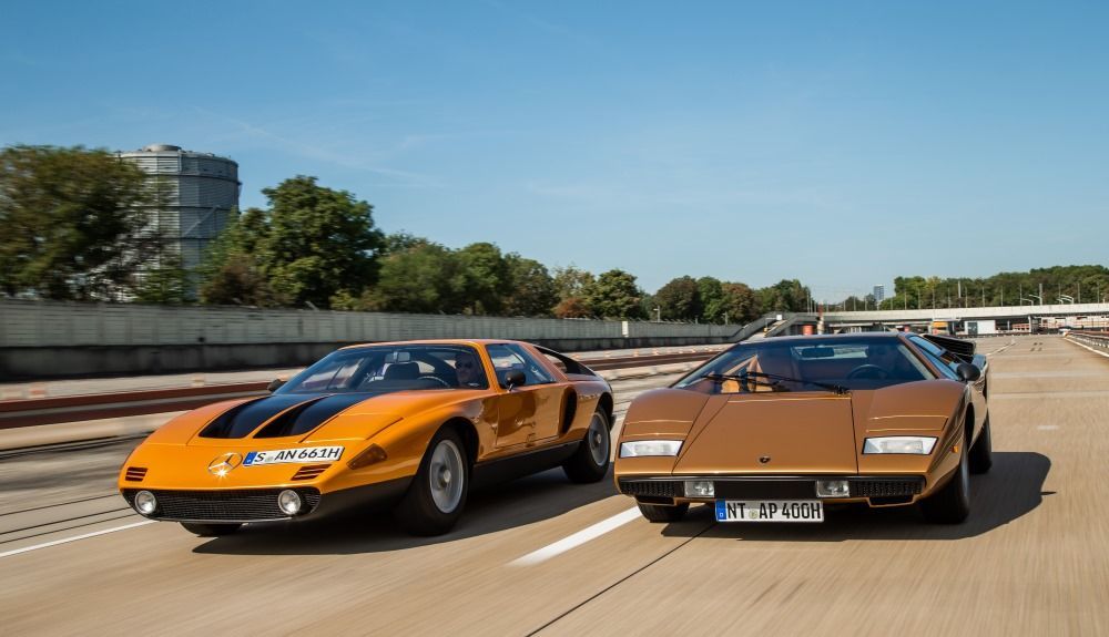 Lamborghini Countach vs Mercedes C111 Lamborghini Countach vs Mercedes C111