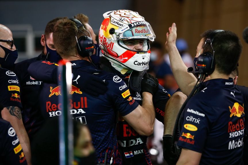 Max Verstappen (Red Bull) tomará la salida desde la pole position y lo hará con unos Pirelli medios