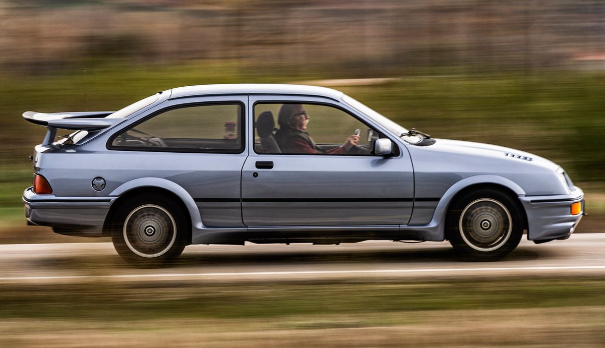 Ford Sierra RS Cosworth 3 puertas.