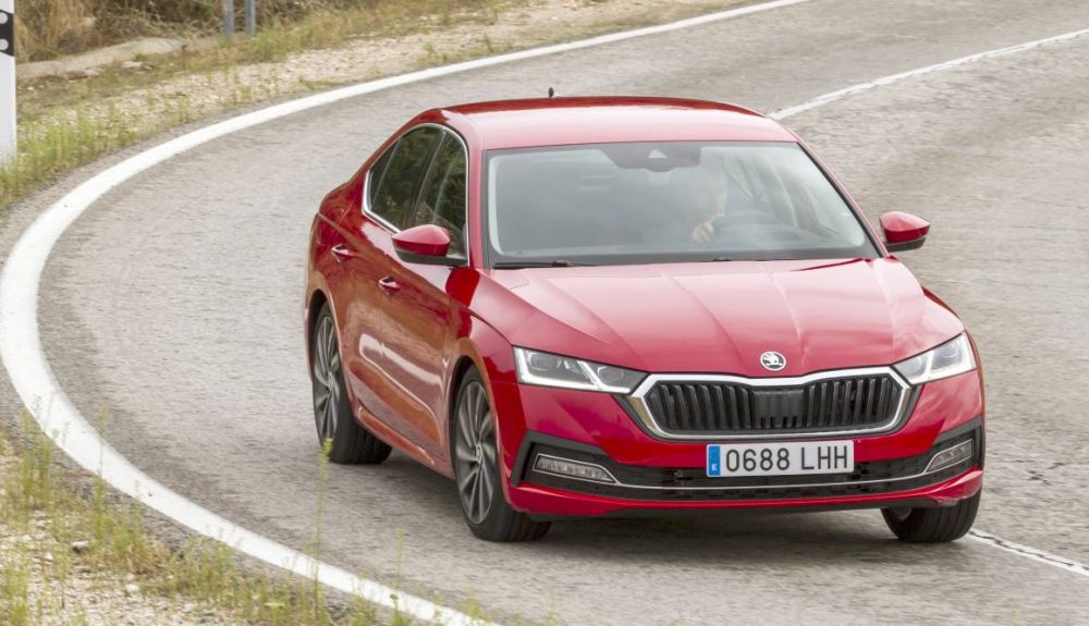 Skoda Octavia 1.5 TSi MHEV es el mejor compacto de gasolina hasta 160 CV Skoda Octavia 1.5 TSi MHEV es el mejor compacto de gasolina hasta 160 CV