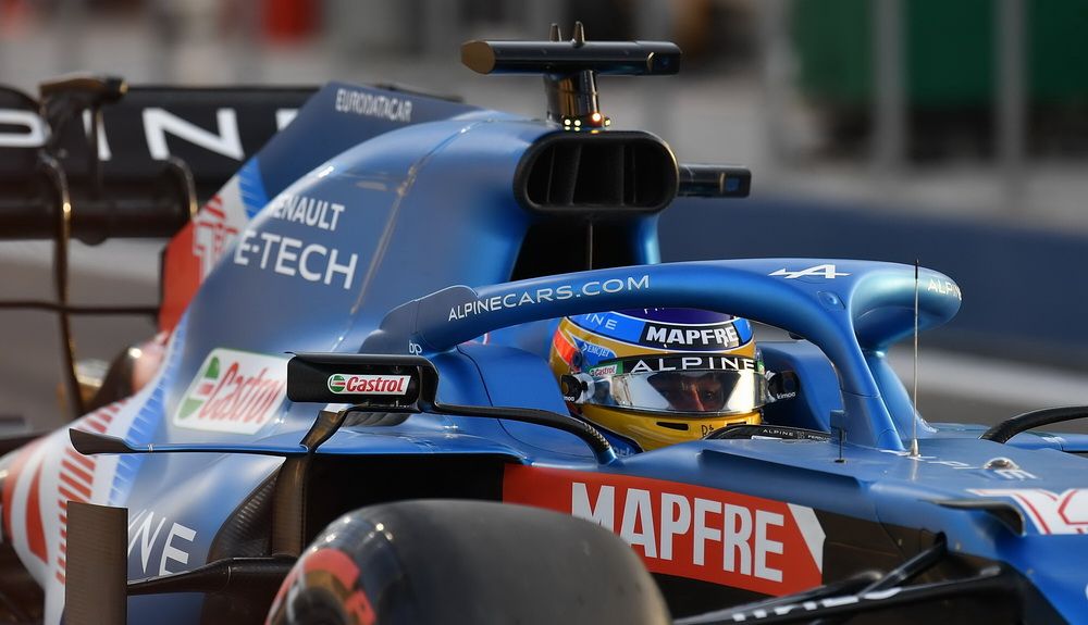 Fernando Alonso (Alpine) durante la pasada carrera de Baréin