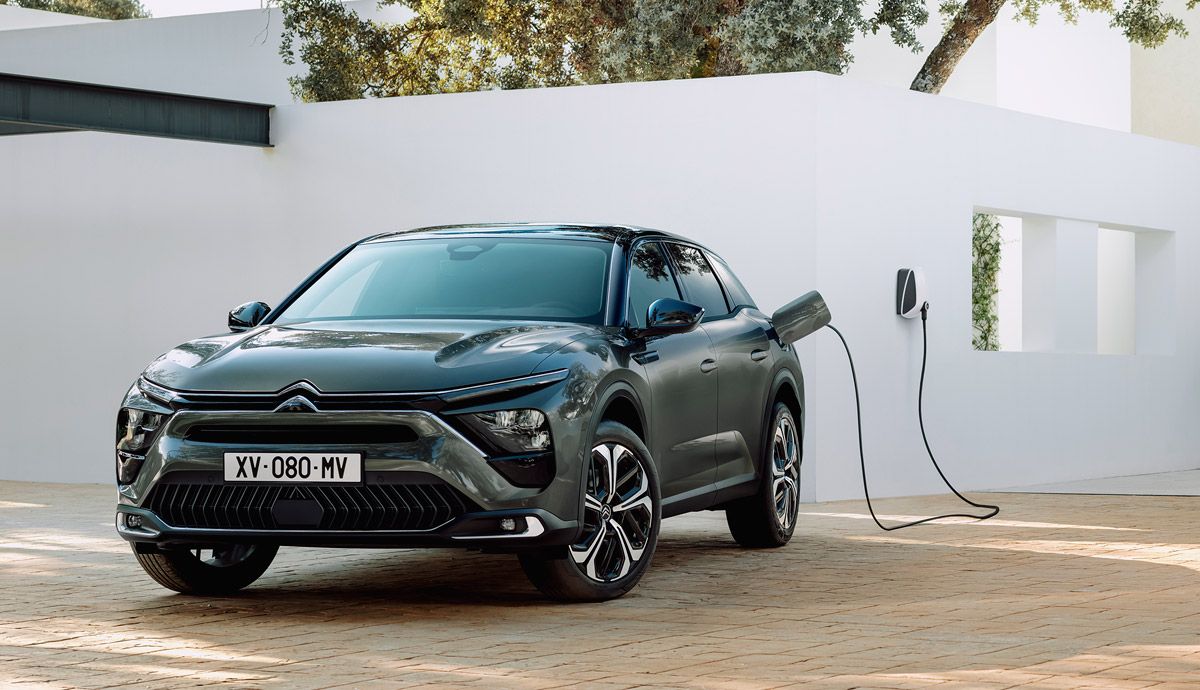 El nuevo Citroën C5 X es ya toda una realidad.