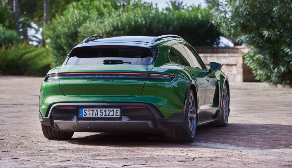 porschetaycancrossturismo
