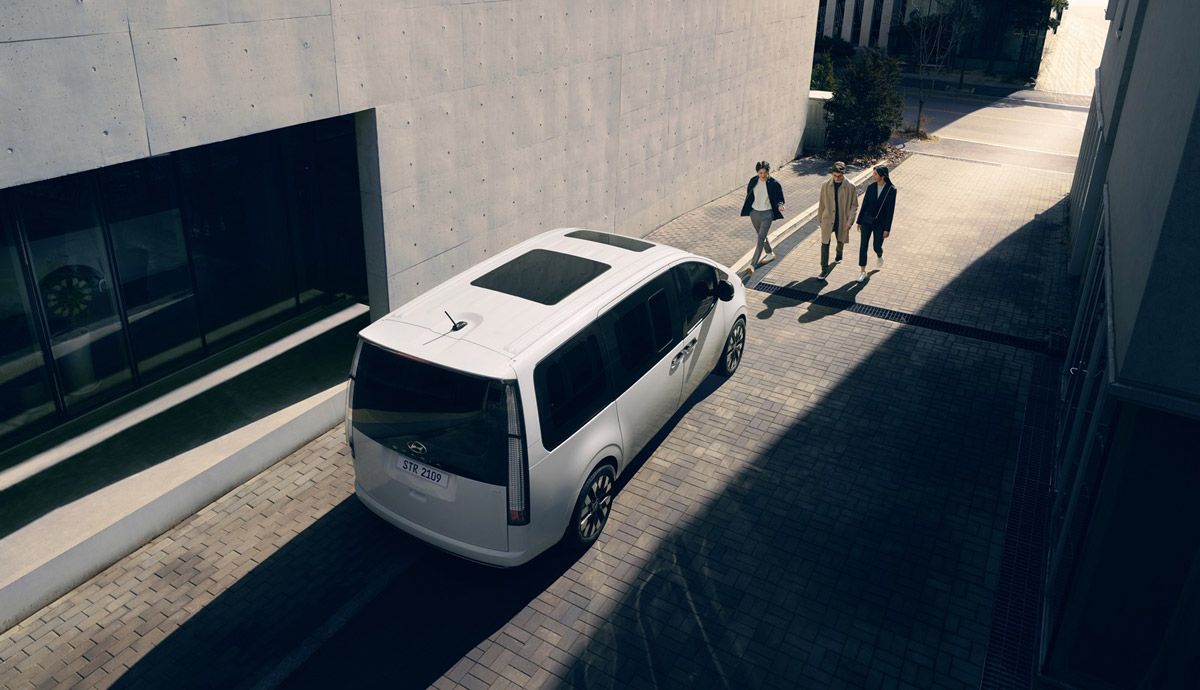 Hyundai Staria Premium.