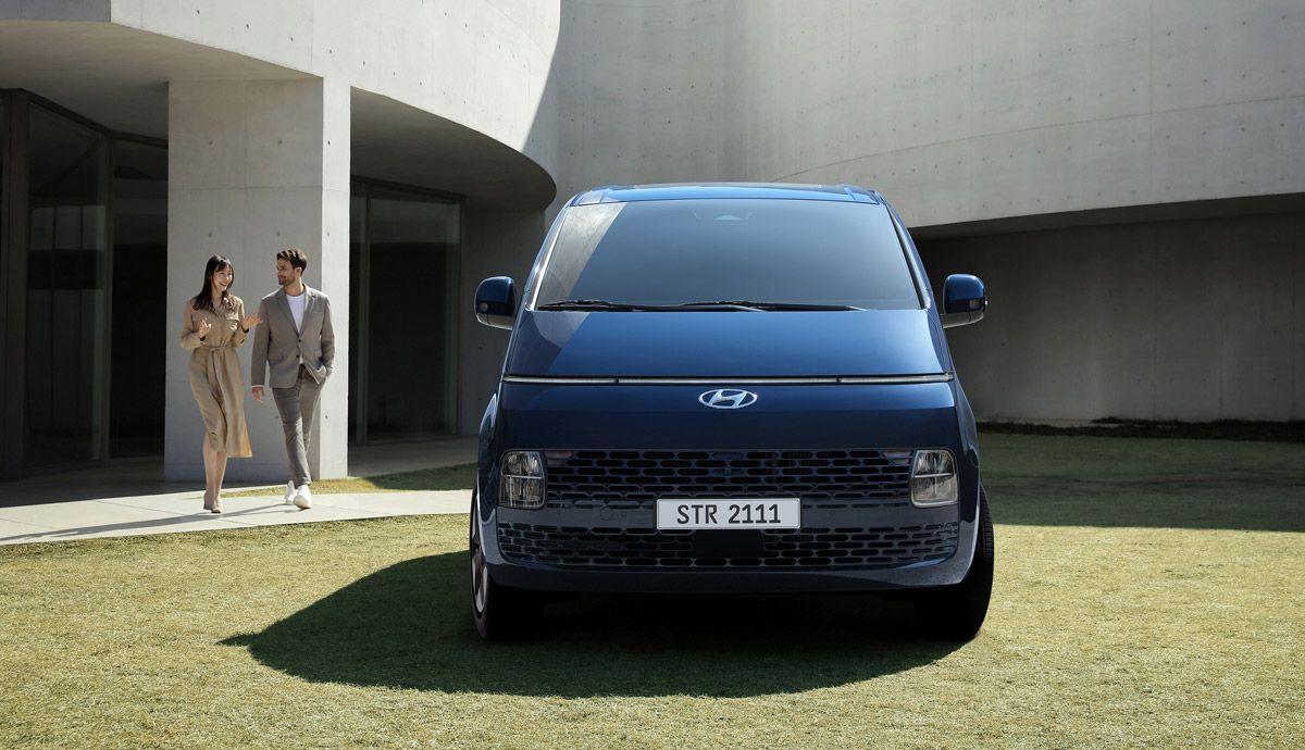 Hyundai Staria.
